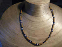 Collier bois de noisetier perles bleues et transparentes